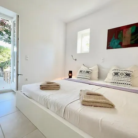 Luxury Alaia With Panoramic Views, Kostos, Paros Villa *