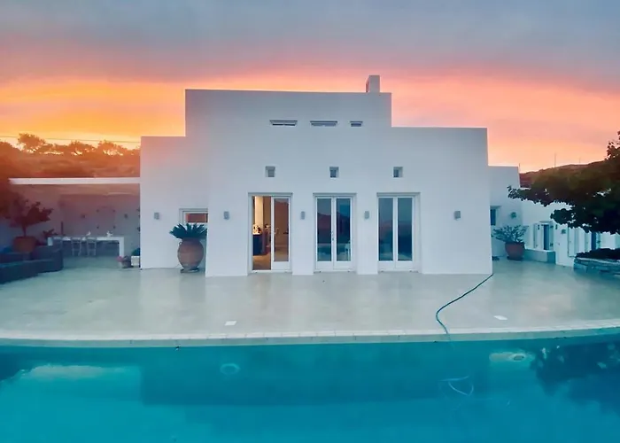 Luxury Alaia With Panoramic Views, Kostos, Paros Villa